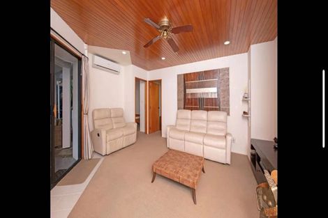 Photo of property in 48 Loloma Drive, Half Moon Bay, Auckland, 2012