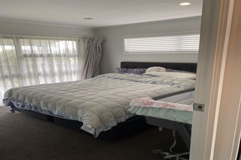 Photo of property in 10 Palliser Lane, Browns Bay, Auckland, 0630