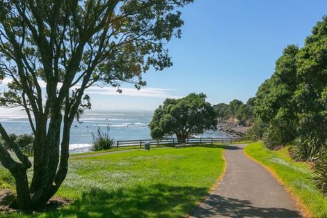 Photo of property in 22a Belt Road, Moturoa, New Plymouth, 4310