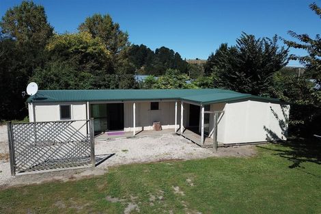 Photo of property in 6 Hawkswood Street, Waiau, 7332