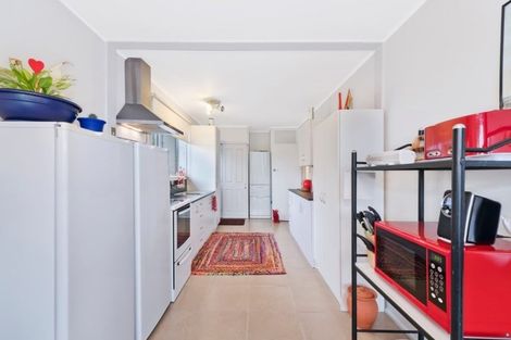 Photo of property in 4 Wimborne Crescent, Aranui, Christchurch, 8061