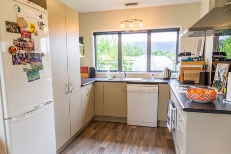 Photo of property in 10 Ngahana Place, Turangi, 3334