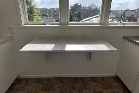 Photo of property in 2/39 Eban Avenue, Hillcrest, Auckland, 0627