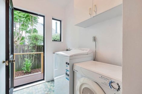 Photo of property in 1/11 Seine Road, Forrest Hill, Auckland, 0620