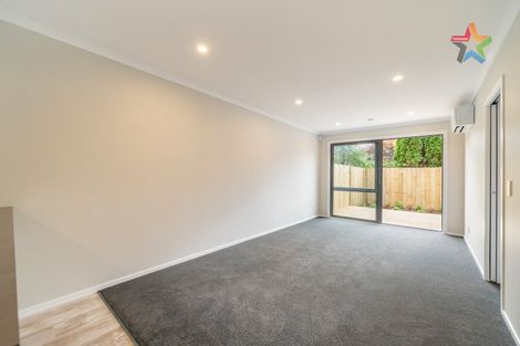 Photo of property in 2/10 Marion Street, Silverstream, Upper Hutt, 5019