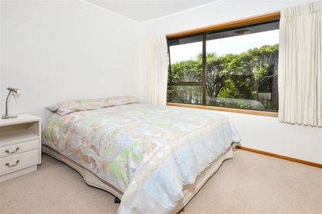 Photo of property in 1/35 Aberdeen Road, Castor Bay, Auckland, 0620