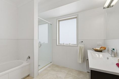 Photo of property in 30 Tatahi Cove, Papamoa Beach, Papamoa, 3118
