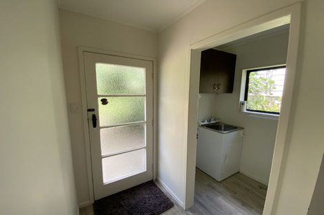 Photo of property in 13 Holiday Road, Stanmore Bay, Whangaparaoa, 0932