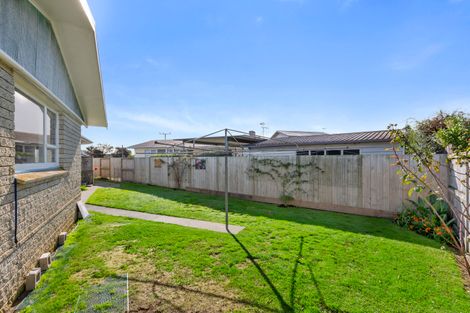 Photo of property in 19 Cecil Street, St Andrews, Hamilton, 3200