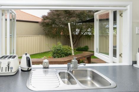 Photo of property in 17 Golding Road, Taradale, Napier, 4112
