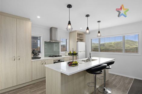 Photo of property in 5 Takapo Grove, Kelson, Lower Hutt, 5010