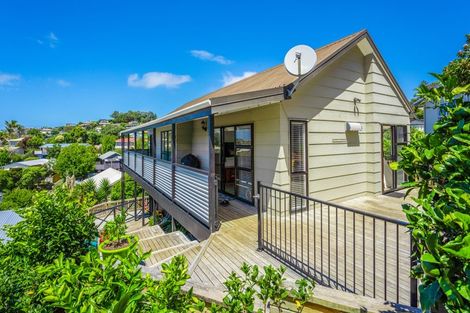 Photo of property in 81b William Bayes Place, Red Beach, 0932