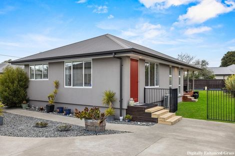 Photo of property in 14 Shortland Street, Wainoni, Christchurch, 8061