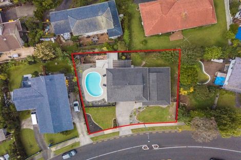 Photo of property in 128 Chelsea View Drive, Chatswood, Auckland, 0626