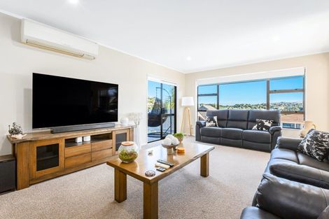 Photo of property in 12 Bosun Terrace, Whitby, Porirua, 5024