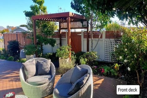 Photo of property in 107 Ryder Crescent, Levin, 5510