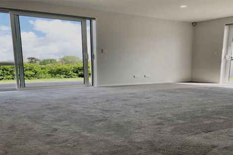 Photo of property in 14 Pampas Drive, Wainui, 0932