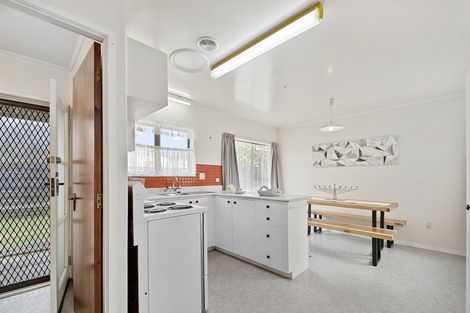 Photo of property in 2/31 Ti Nana Crescent, Henderson, Auckland, 0610