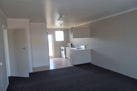 Photo of property in 2/7 Cameron Street, Papakura, 2110