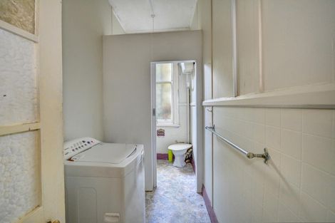 Photo of property in 35 Queen Street, Brighton, Dunedin, 9035