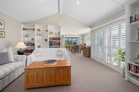 Photo of property in 68 Kenrigg Road, Kinloch, Taupo, 3377