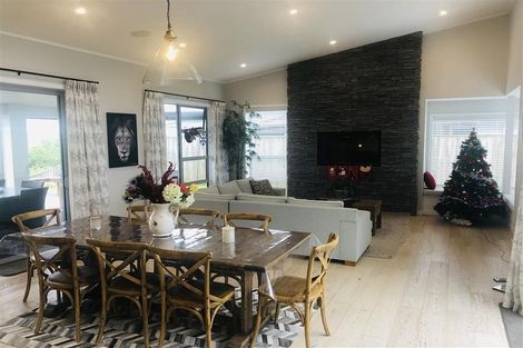 Photo of property in 9 Taranui Way, Paraparaumu Beach, Paraparaumu, 5032