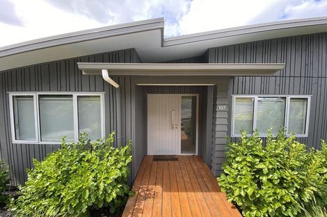 Photo of property in 107 Glenvar Road, Torbay, Auckland, 0630