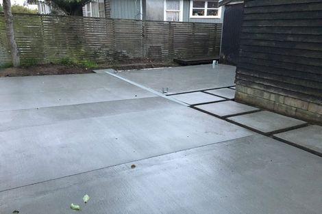 Photo of property in 22 Paramu Avenue, Birkdale, Auckland, 0626