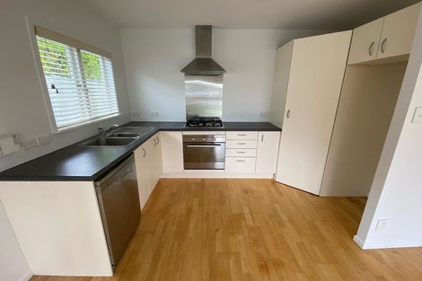 Photo of property in 18 Beresford Street, Bayswater, Auckland, 0622