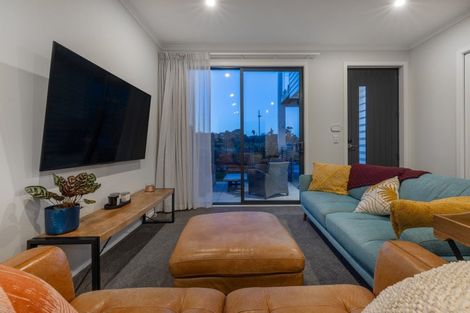 Photo of property in 3a Koreke Close, Kenepuru, 5022