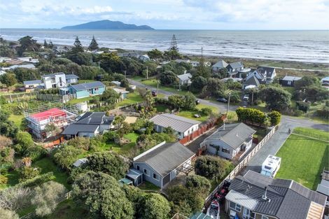 Photo of property in 36 Rodney Avenue, Te Horo Beach, Otaki, 5581