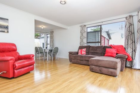Photo of property in 97 Keegan Drive, Massey, Auckland, 0614