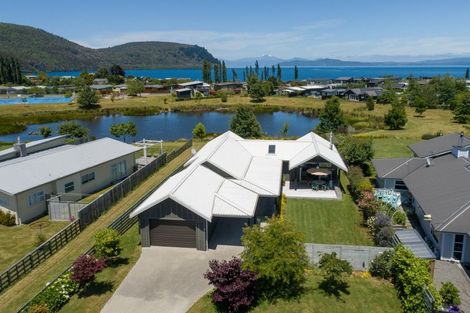 Photo of property in 9 Pukeko Way, Kinloch, Taupo, 3377
