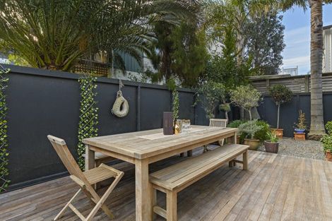 Photo of property in 30b Oceanview Road, Mount Maunganui, 3116