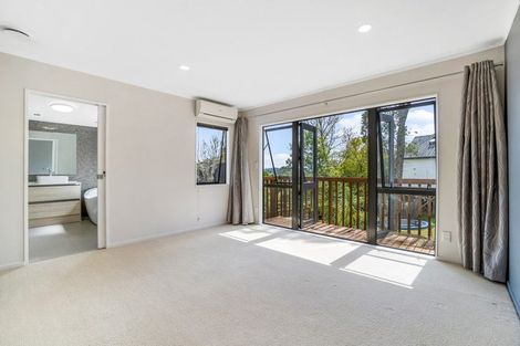 Photo of property in 2/30b Verbena Road, Birkdale, Auckland, 0626