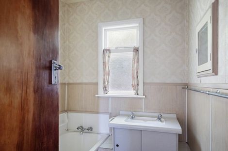 Photo of property in 26 George Street, Levin, 5510