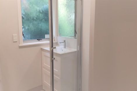 Photo of property in 1/1 Trentham Road, Papakura, 2110