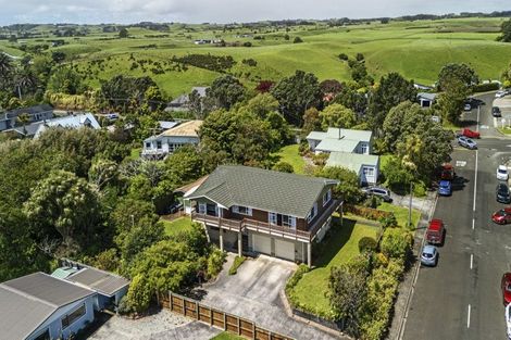 Photo of property in 59 Dixon Street, Oakura, 4314