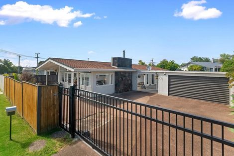 Photo of property in 97 Tiroroa Avenue, Te Atatu South, Auckland, 0610