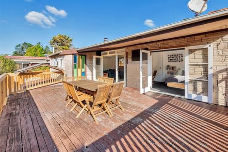 Photo of property in 905 Swanson Road, Swanson, Auckland, 0612