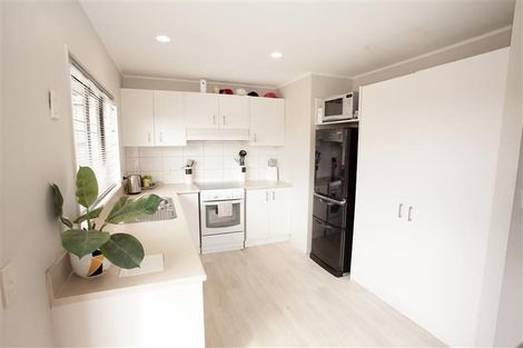 Photo of property in 1/27 Kopara Place, Clendon Park, Auckland, 2103