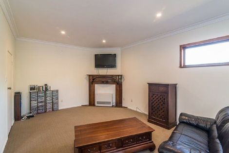 Photo of property in 111 Arawhata Road, Paraparaumu, 5032