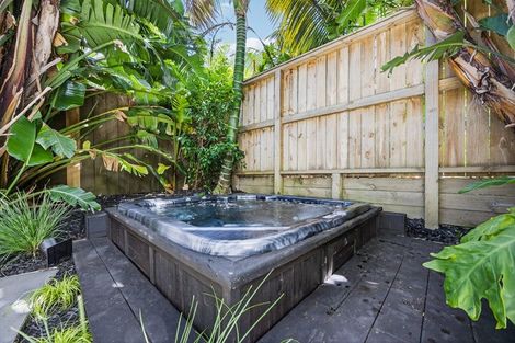 Photo of property in 20 Regina Street, Westmere, Auckland, 1022