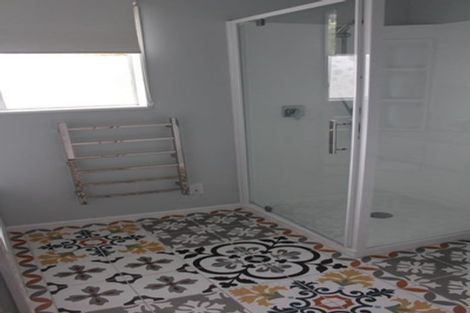 Photo of property in 28 Weka Road, Raumati Beach, Paraparaumu, 5032