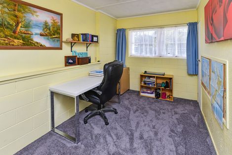 Photo of property in 10 Sunnypark Avenue, Rosehill, Papakura, 2113