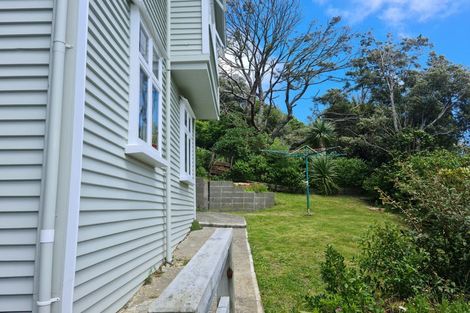 Photo of property in 2 Harland Street, Brooklyn, Wellington, 6021