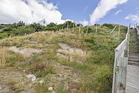 Photo of property in 98a The Esplanade, Houghton Bay, Wellington, 6023