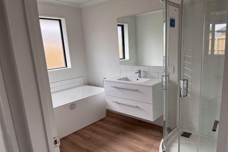 Photo of property in 4 Cousins Street, Woodend, 7691