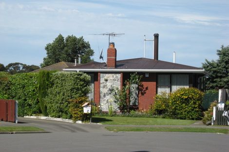 Photo of property in 16 Logie Place, Bromley, Christchurch, 8062