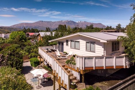 Photo of property in 43 Devon Street, Arrowtown, 9302